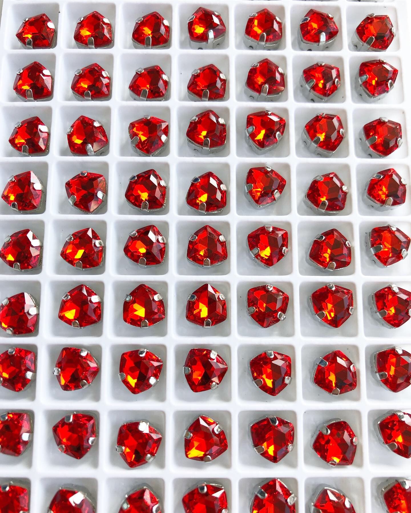 Триллиант 7 мм красный Lux Фото товара